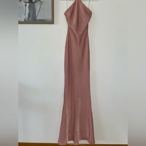 Backless Halter neck Maxi dress